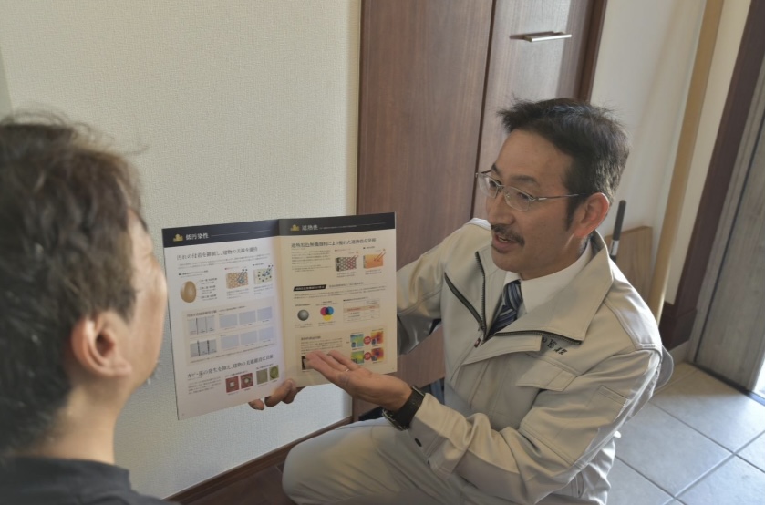 お客様に劣化状況の説明