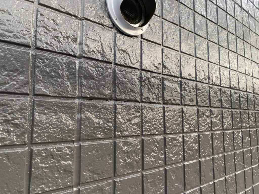 外壁破損補修完了