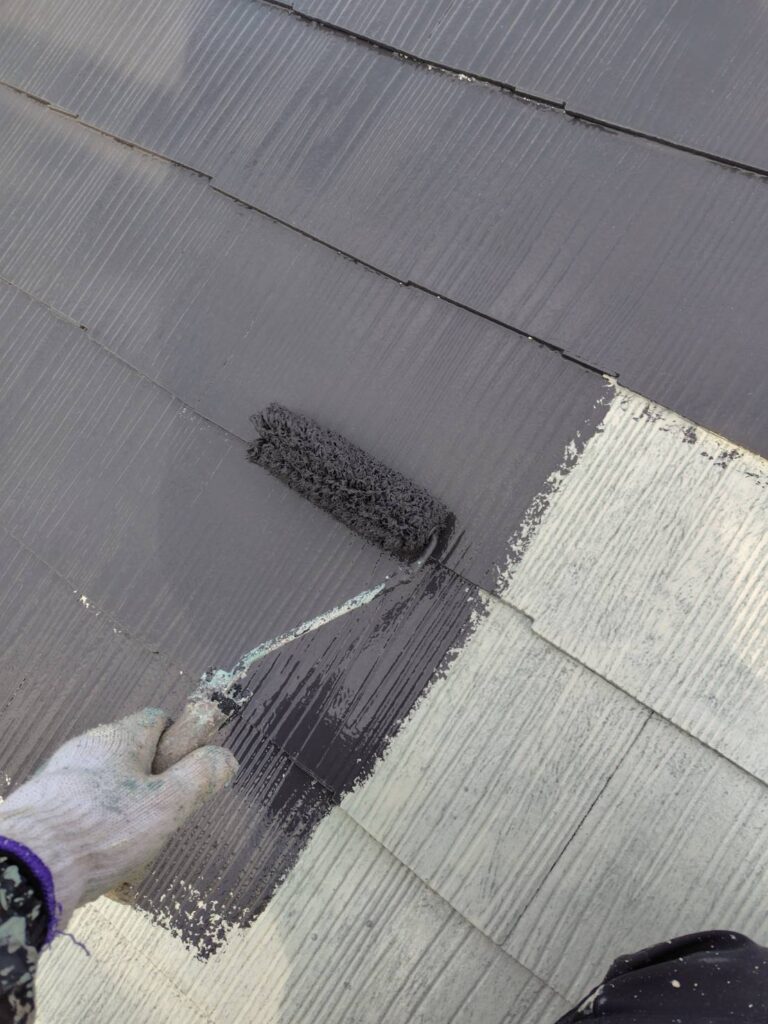 屋根中塗り工程