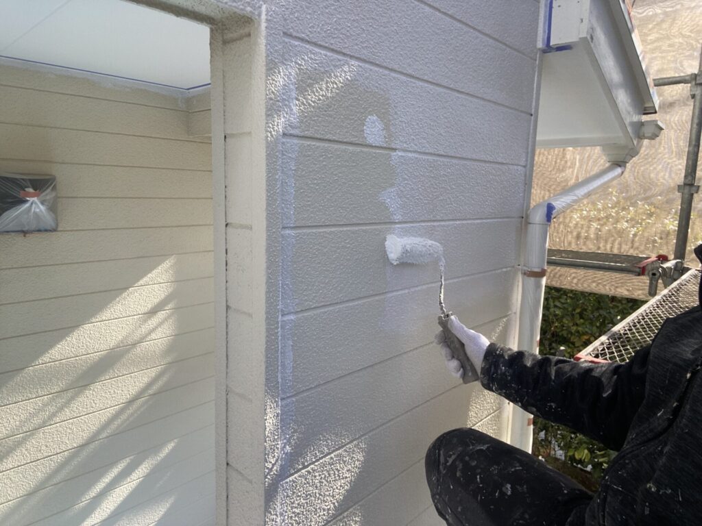 外壁塗装、下塗り工程