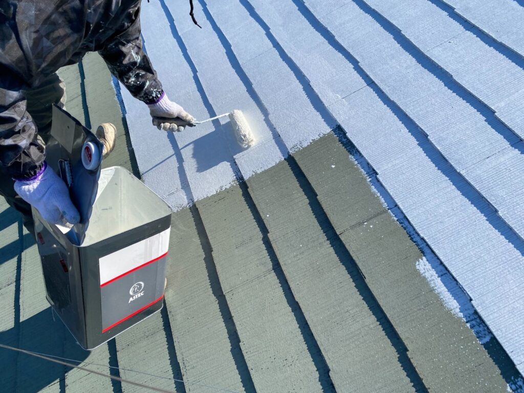 屋根下塗りの工程