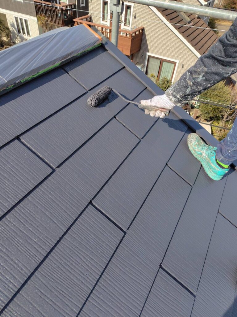 屋根上塗り工程