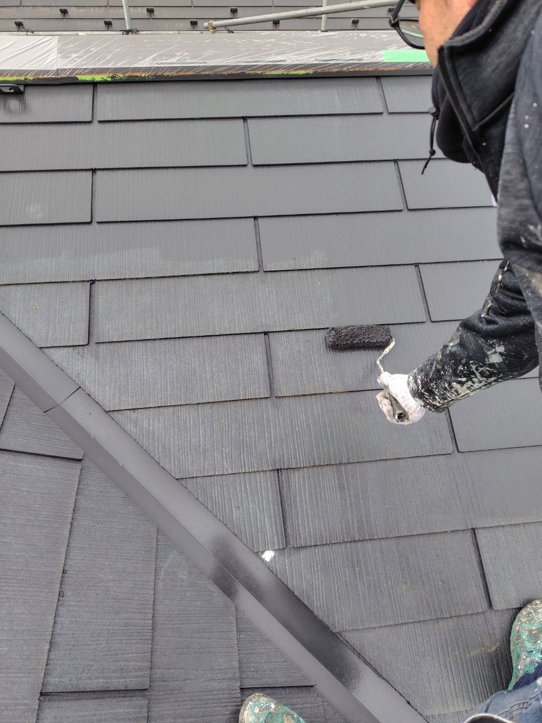 屋根中塗り工程