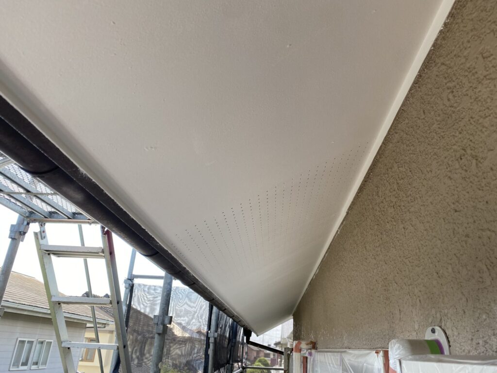 軒天塗装完了
